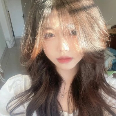站起来的女孩